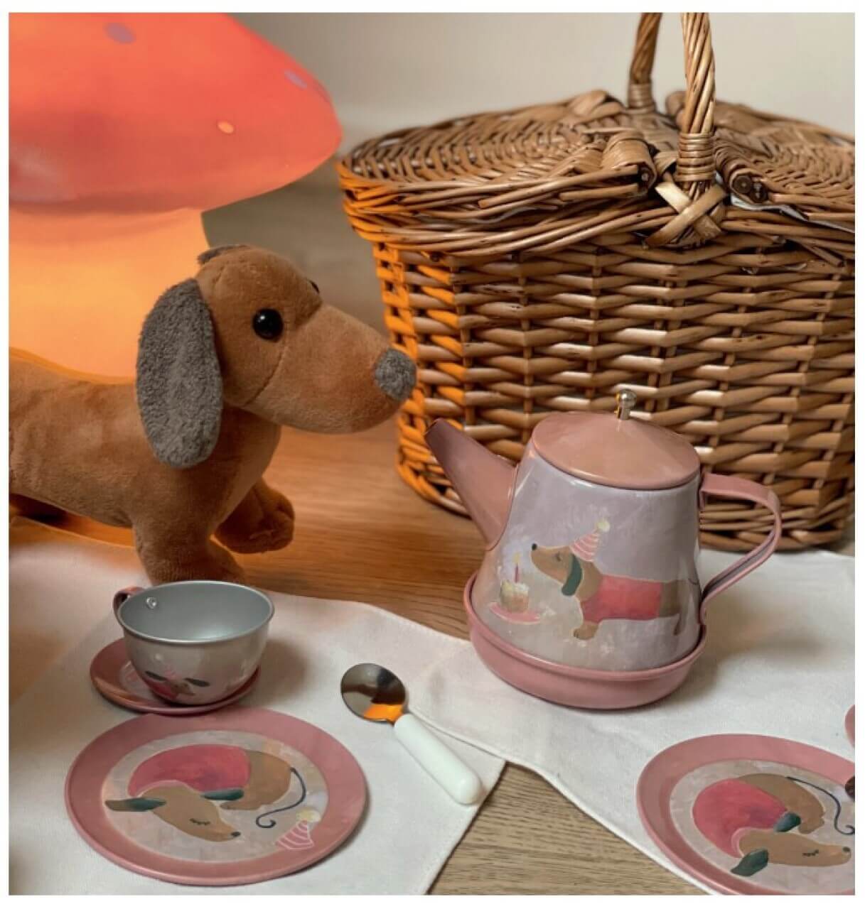 Set del té musicale