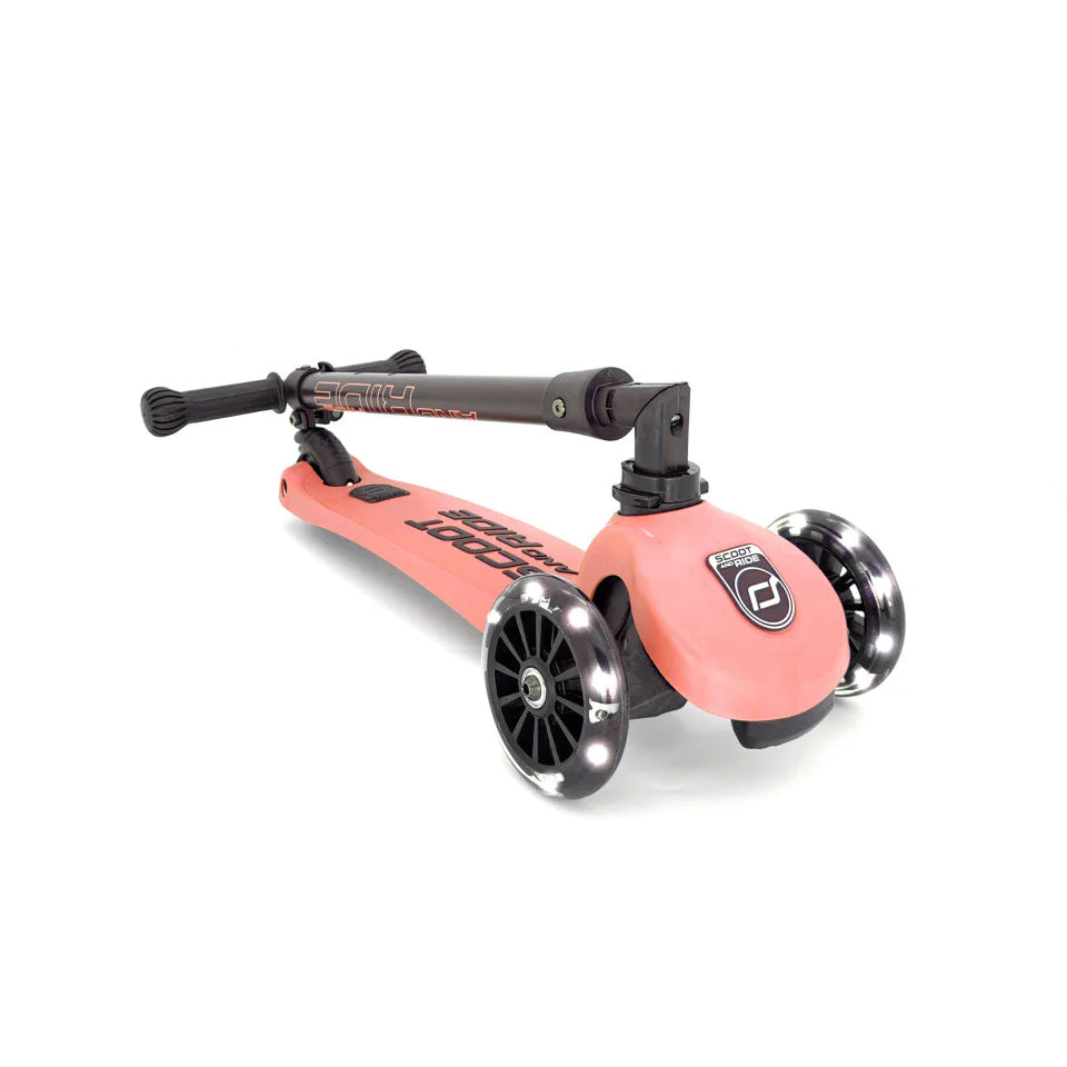 Highwaykick 5 LED - Monopattino Peach Scoot & Ride