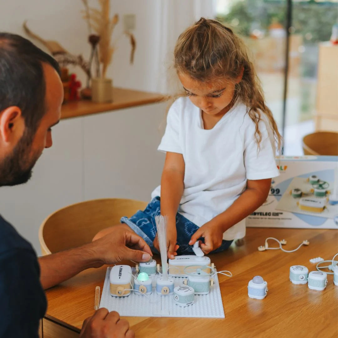 Kidyelec - My first electricity kit