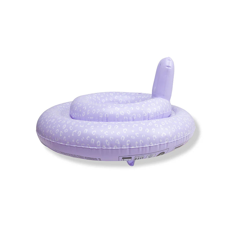 Ciambella con mutande Lila Leopard – vista laterale su sfondo bianco