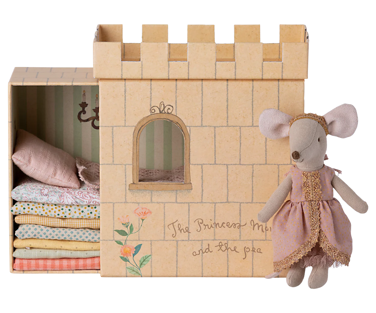 Castello con principessa sul pisello