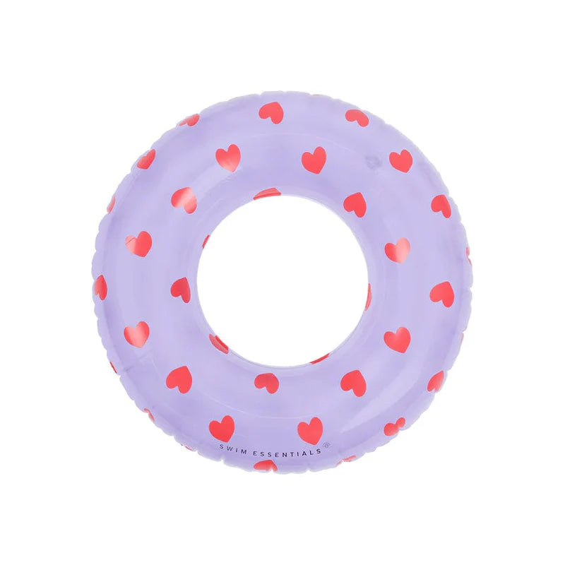 Ciambella gonfiabile Sweet Hearts Swim Essentials – vista frontale lilla con cuori rossi su sfondo bianco
